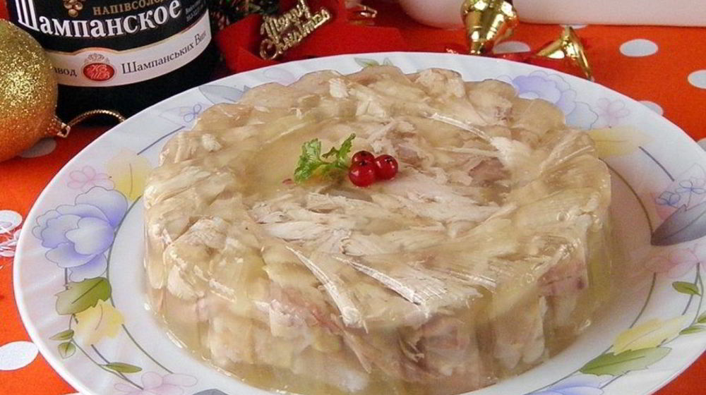 Как приготовить холодец из свиных ножек