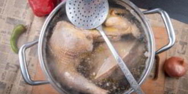 Рецепт хрустального холодца из домашнего петуха