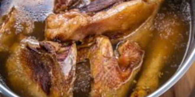 Рецепт хрустального холодца из домашнего петуха