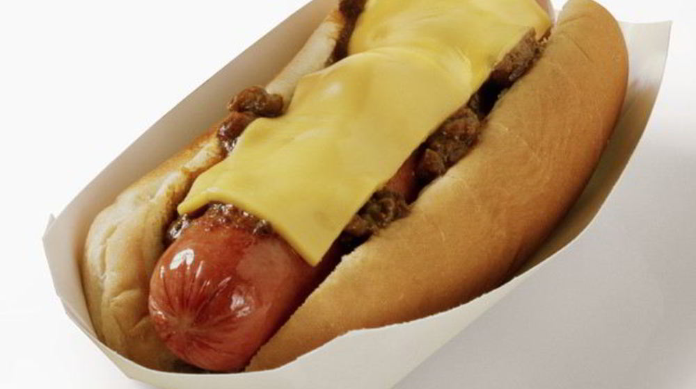 Как приготовить булочку с сосиской — готовима домашнюю альтернативу вредному хот-догу