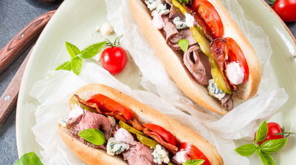 Как приготовить неправильный хот-дог с ростбифом