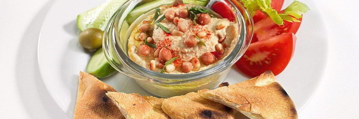 Рецепт Хумуса с кедровыми орехами и кайенским перцем