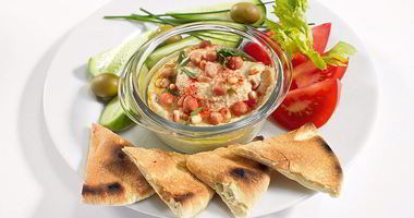 Рецепт Хумуса с кедровыми орехами и кайенским перцем