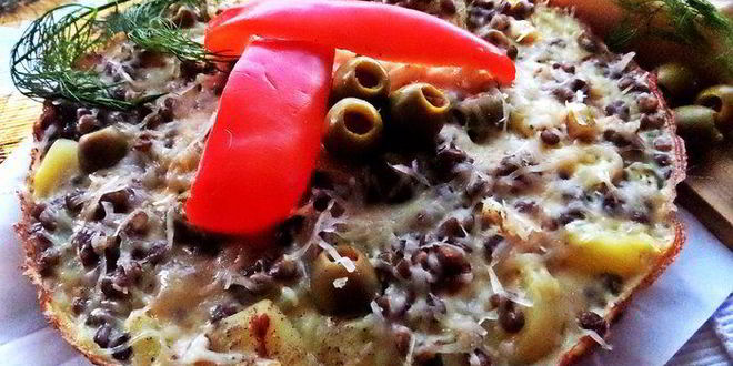 Рецепт фриттаты с картофелем, чечевицей и оливками