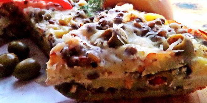 Рецепт фриттаты с картофелем, чечевицей и оливками