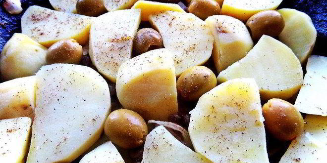 Рецепт фриттаты с картофелем, чечевицей и оливками