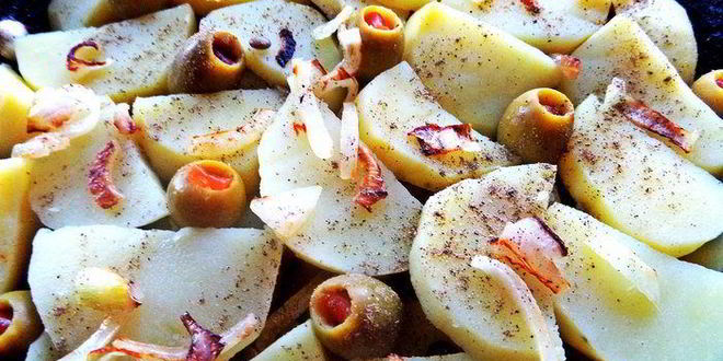 Рецепт фриттаты с картофелем, чечевицей и оливками