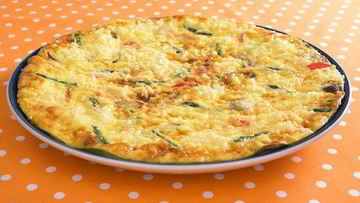 Рецепт Фриттаты с молодым картофелем, цукини, сыром и вялеными томатами