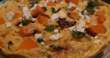 Рецепт Фриттаты с пармезаном, бататом и красным луком