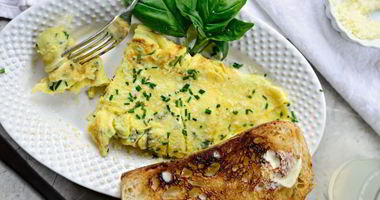 Рецепт Омлета с пармезаном