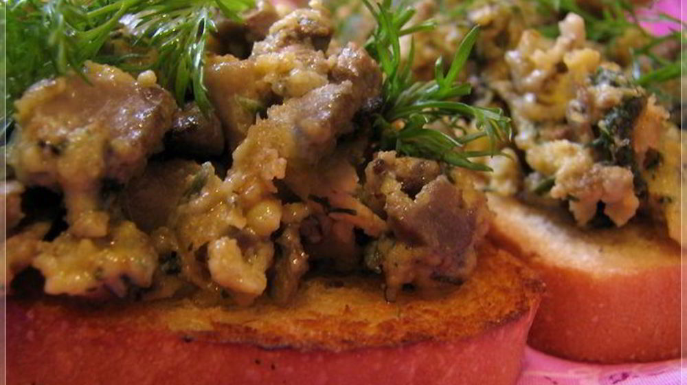 Как приготовить омлет с печенкой и зеленью