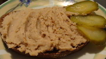 Рецепт Изысканого паштета из фасоли и орехов