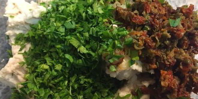 Рецепт паштета из белой фасоли с вялеными помидорами