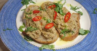 Рецепт Паштета из маша на хрустящих гренках