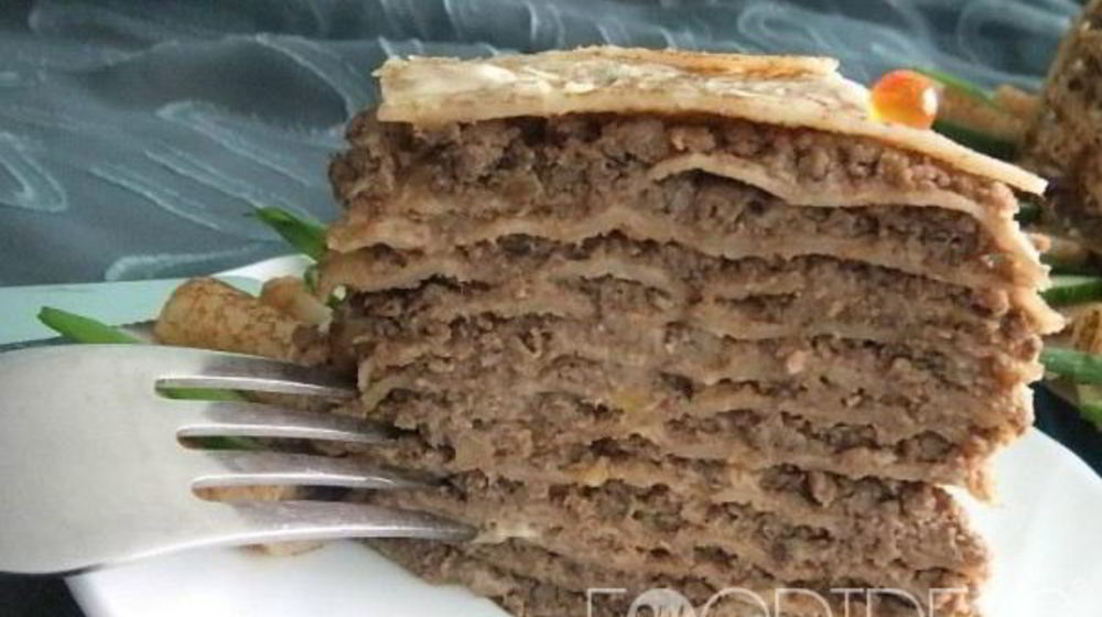 Как приготовить блинный торт с печенью