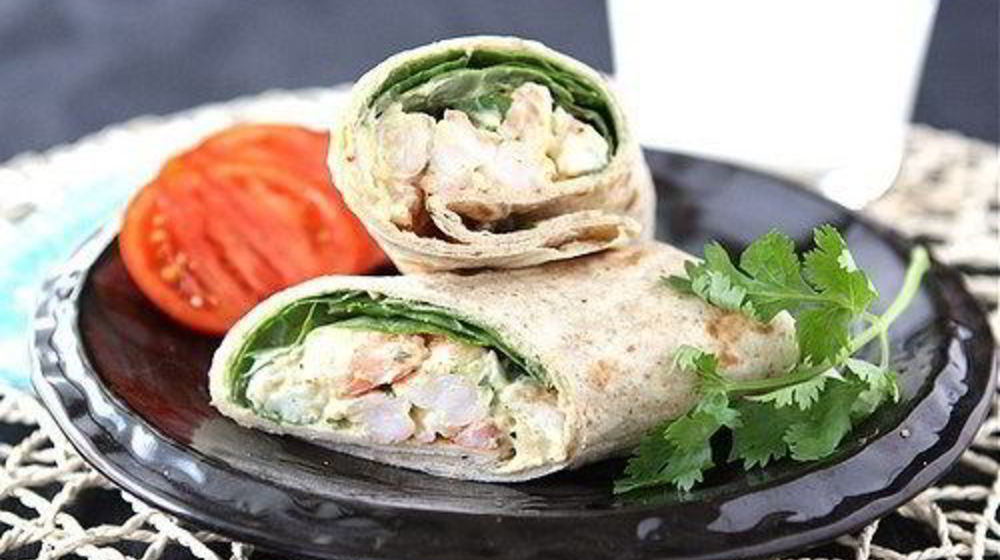 Как приготовить ролл с креветками, йогуртом, карри и шпинатом