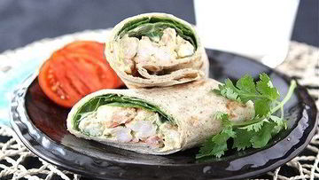 Рецепт Ролла с креветками, йогуртом, карри и шпинатом