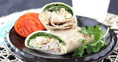 Рецепт Ролла с креветками, йогуртом, карри и шпинатом