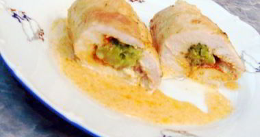 Рецепт Роллов из курицы с брокколи и плавленым сыром