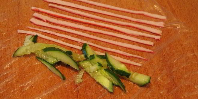 Рецепт роллов полосатики с крабовыми палочками