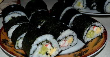 Рецепт Роллов с огурцом, крабовыми палочками и сыром