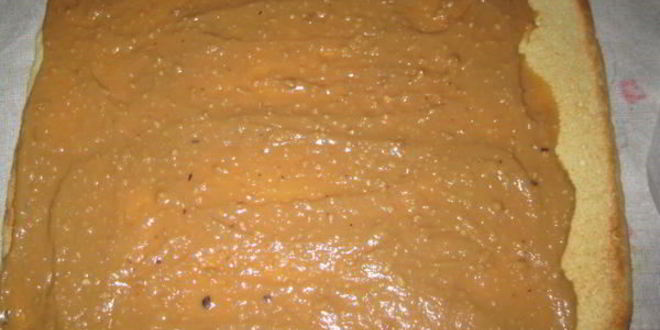 Рецепт бисквитного рулета с фундуком