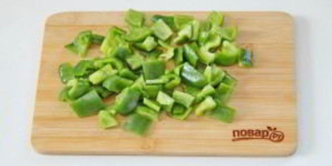 Рецепт куриного рулета с сыром и томатами