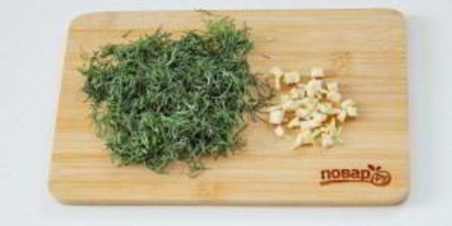 Рецепт куриного рулета с сыром и томатами