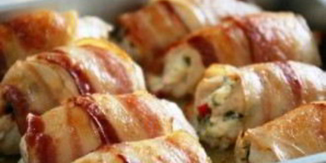 Рецепт куриных рулетиков в беконе