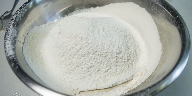 Рецепт рулета из теста с колбасой и сыром