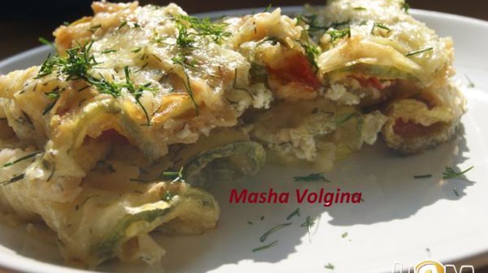 Как приготовить рулетики из кабачков и помидоров