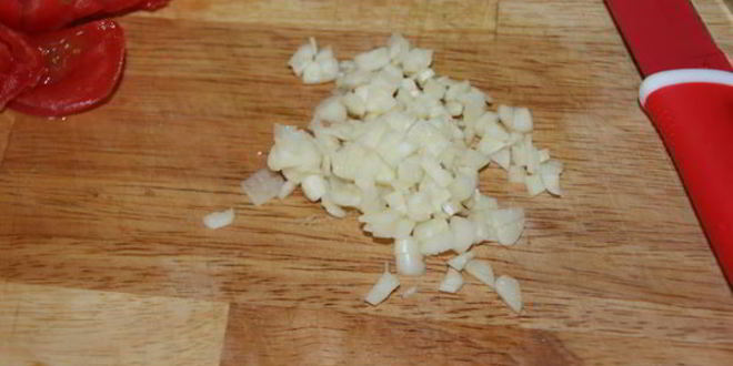 Рецепт рулетиков из кабачков и помидоров