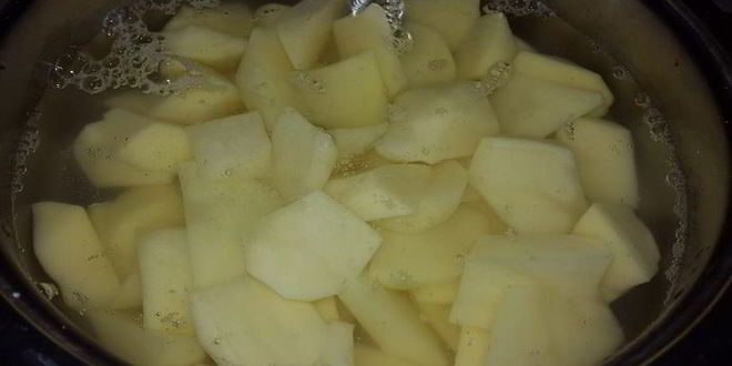 Рецепт рулетиков из курицы со шпинатом и картофельное пюре