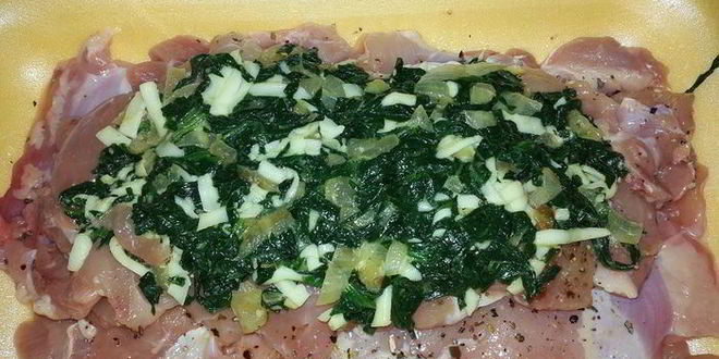 Рецепт рулетиков из курицы со шпинатом и картофельное пюре