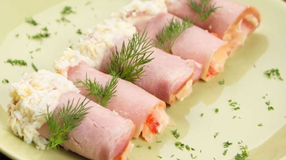 Как приготовить рулетики из ветчины