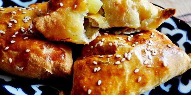 Рецепт самсы из слоеного теста с картошкой