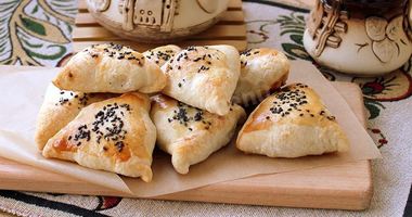 Рецепт Самсы из слоеного теста с мясным фаршем