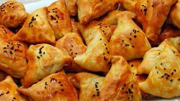 Рецепт Самсы из слоеного теста с мясом