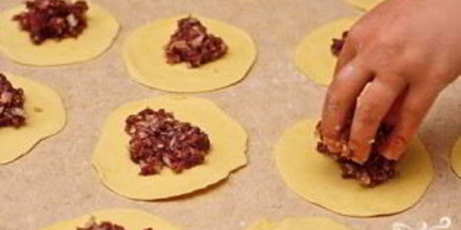 Рецепт самсы из слоеного теста с мясом