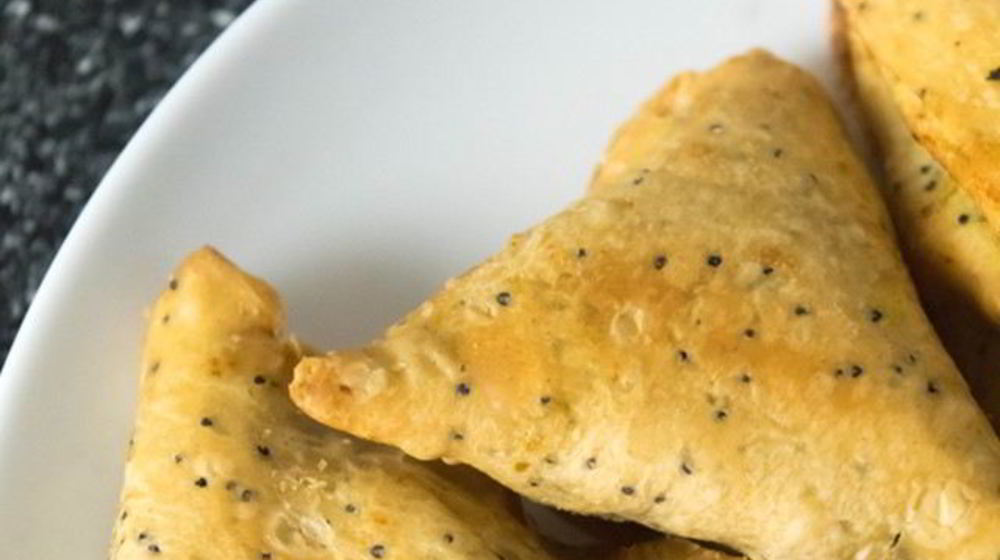 Как приготовить самсу с курицей и сыром