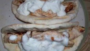 Рецепт Шаурмы с курицей и соусом Тахини