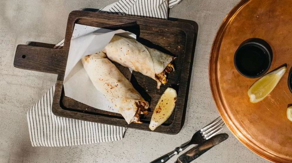 Как приготовить шаурму с курицей и восточными специями