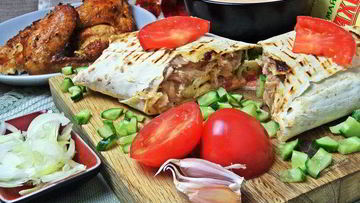 Рецепт Шавермы с запеченной курицей и майонезным соусом