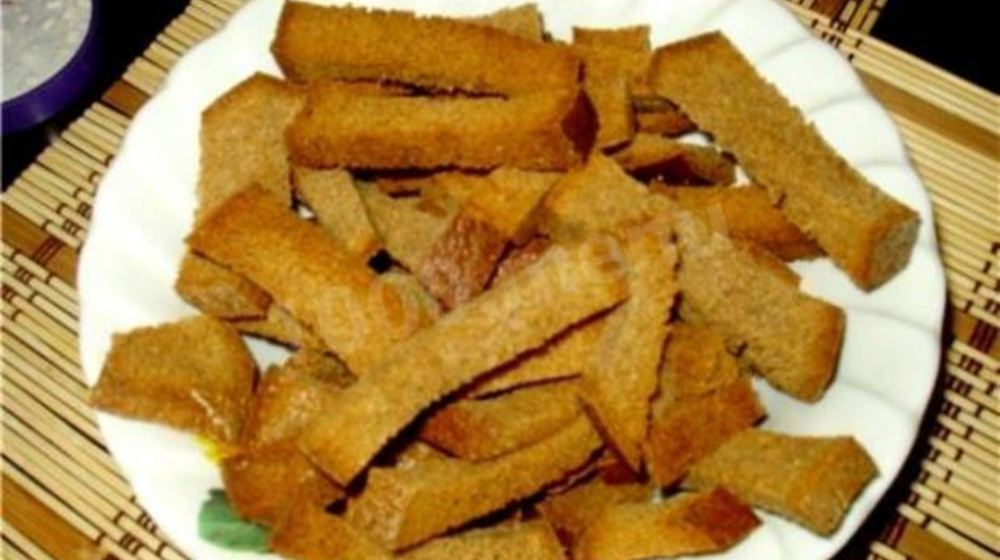 Как приготовить чесночные сухарики с чесноком