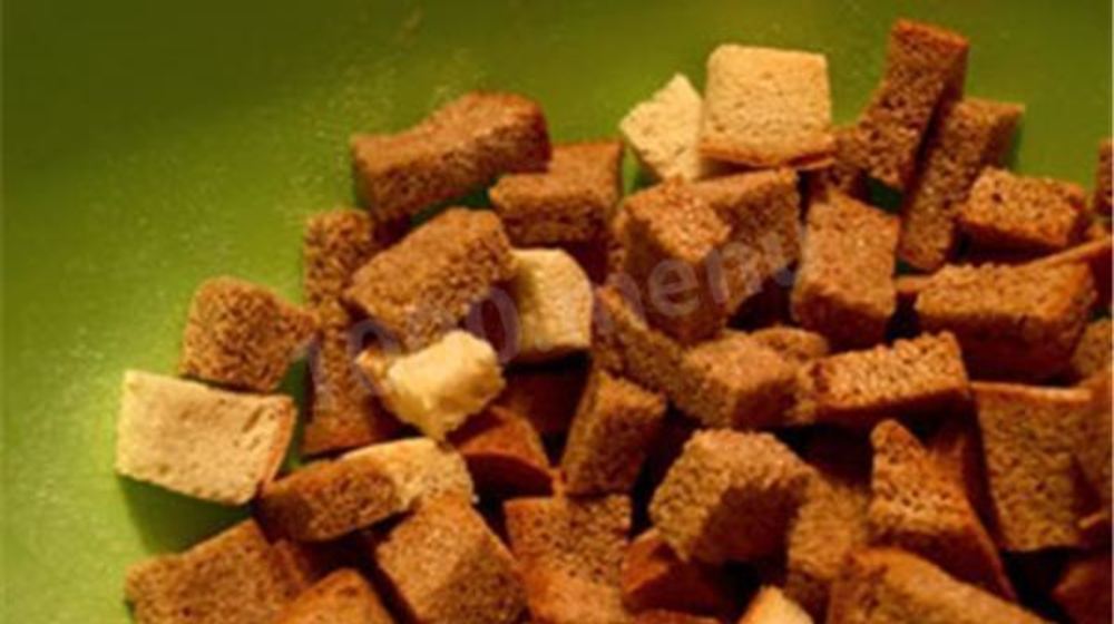 Как приготовить домашние сухарики