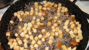 Рецепт Сухариков на сковороде