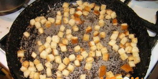 Рецепт сухариков на сковороде