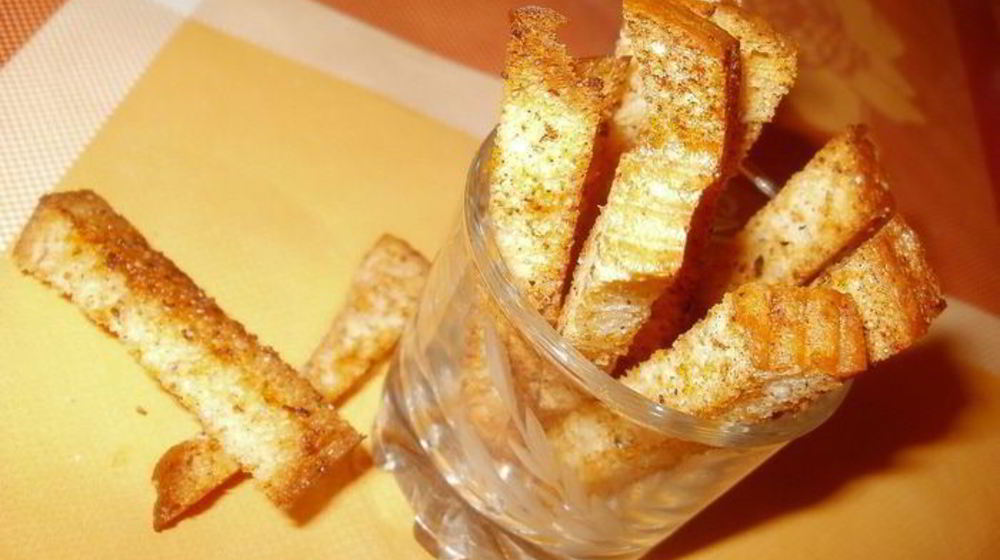 Как приготовить сухарики на все случаи