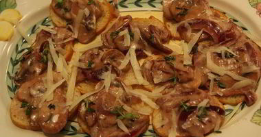 Рецепт Сухариков с грибной начинкой, сыром и зеленью