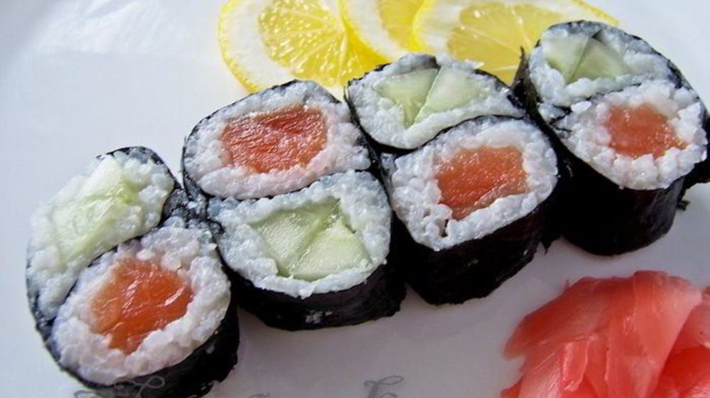 Как приготовить двойной суши-ролл инь-янь